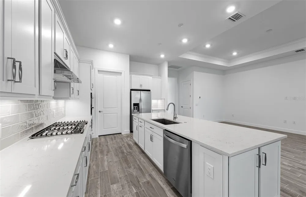 5006 GOLDEN SHORE COURT Lakewood Ranch, FL 34211