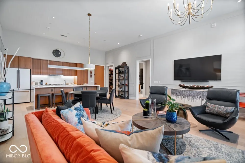 877 East Street #UNIT 101 Indianapolis, IN 46202