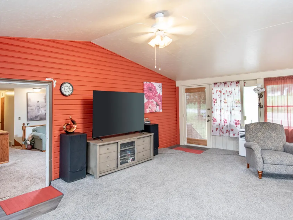 412 Water Street E Cannon Falls, MN 55009