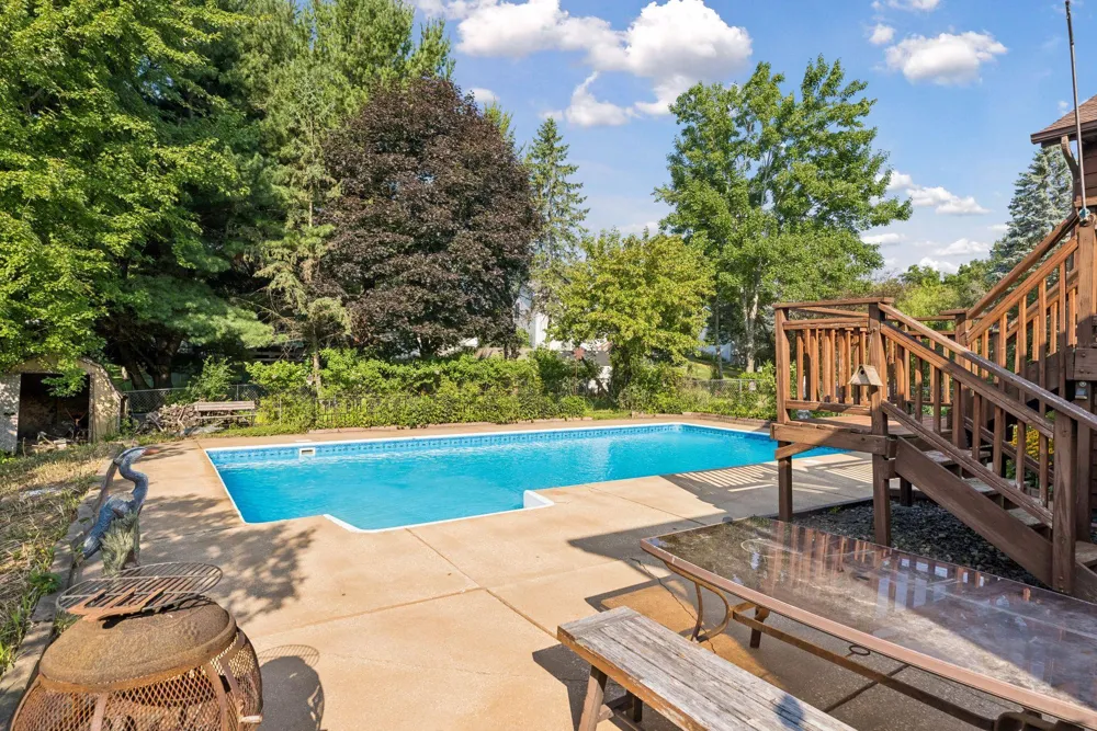 818 Pine Tree Trail Stillwater, MN 55082