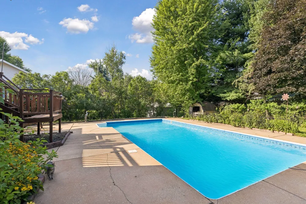 818 Pine Tree Trail Stillwater, MN 55082