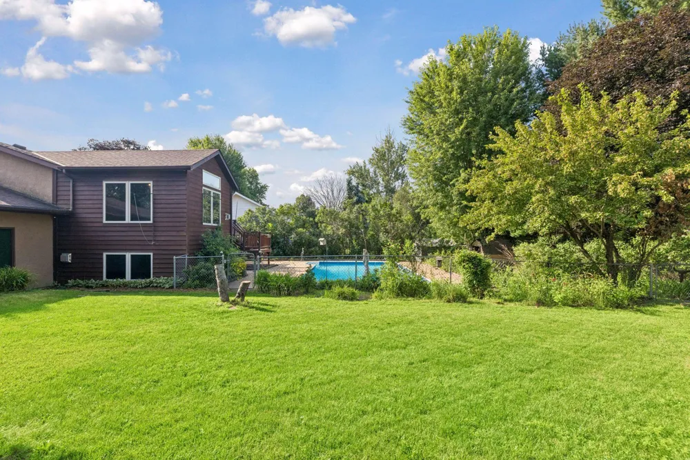 818 Pine Tree Trail Stillwater, MN 55082
