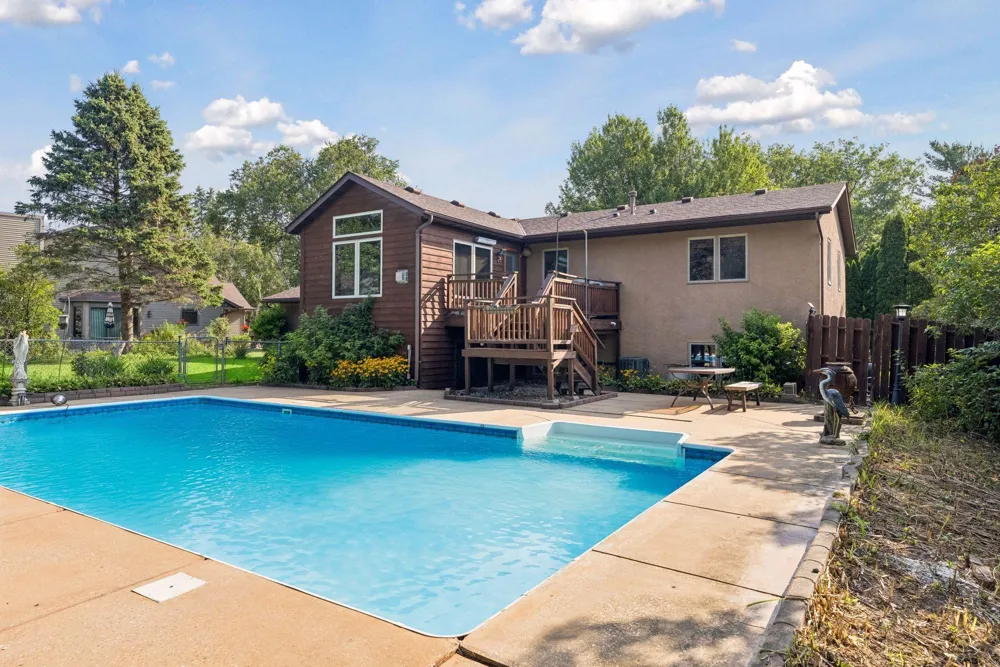818 Pine Tree Trail Stillwater, MN 55082