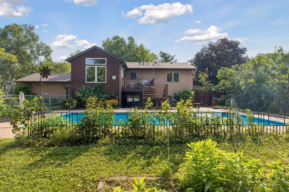 818 Pine Tree Trail Stillwater, MN 55082