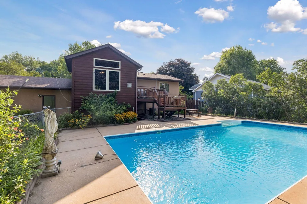 818 Pine Tree Trail Stillwater, MN 55082