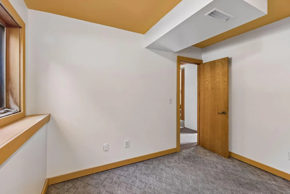 818 Pine Tree Trail Stillwater, MN 55082
