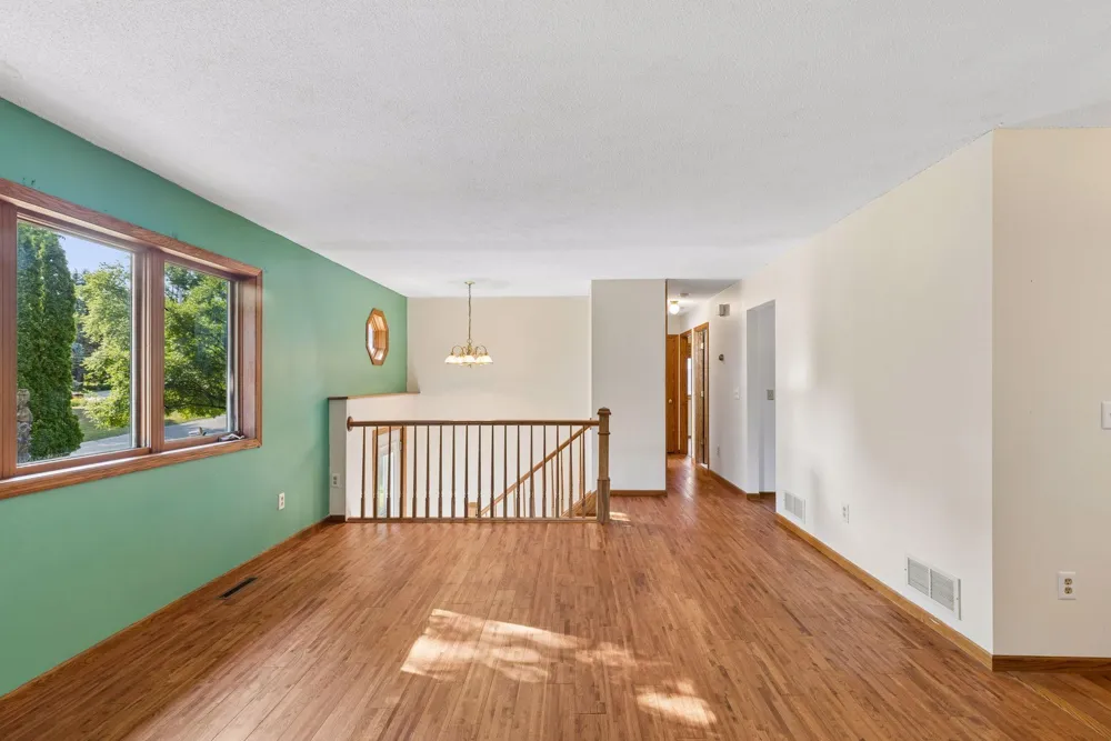 818 Pine Tree Trail Stillwater, MN 55082