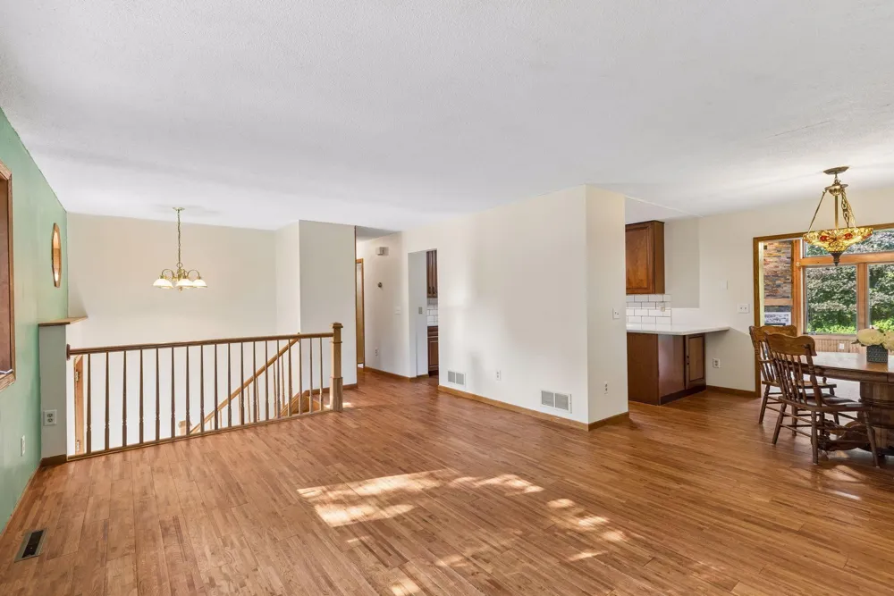818 Pine Tree Trail Stillwater, MN 55082