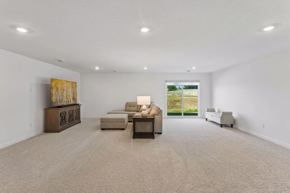 7594 Swan Street Lino Lakes, MN 55038