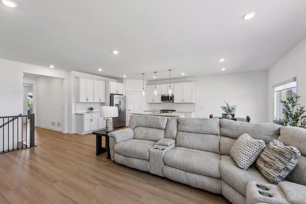 7594 Swan Street Lino Lakes, MN 55038