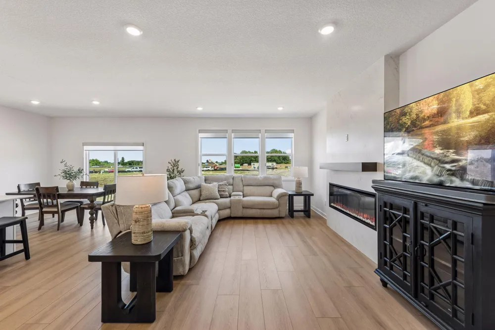 7594 Swan Street Lino Lakes, MN 55038
