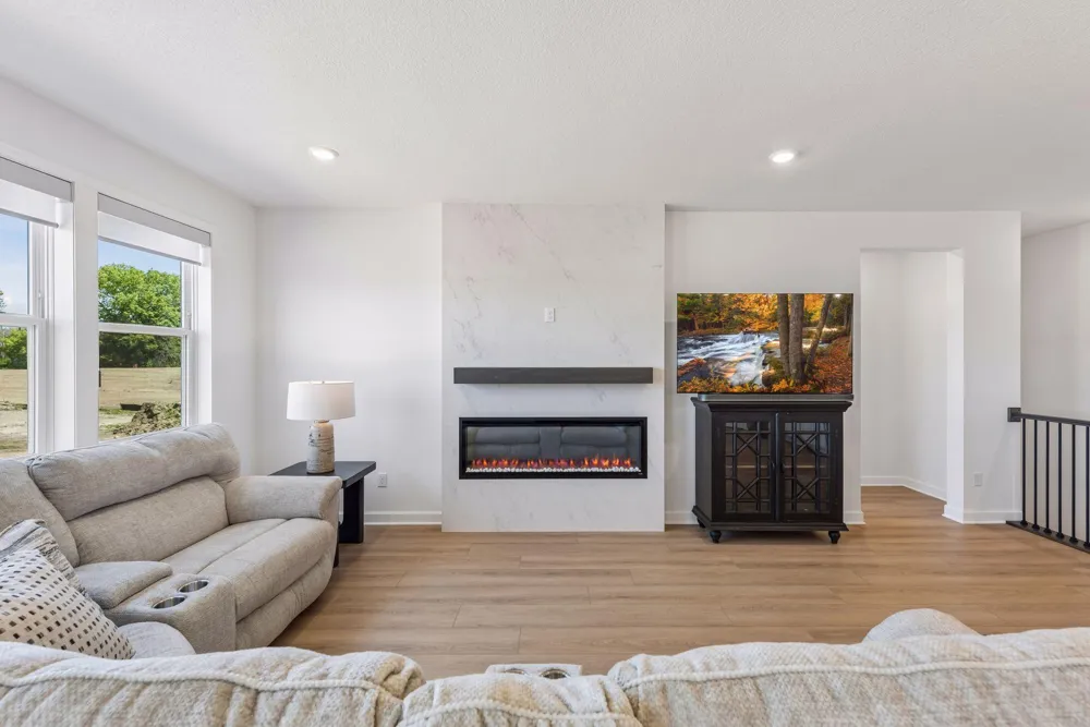 7594 Swan Street Lino Lakes, MN 55038