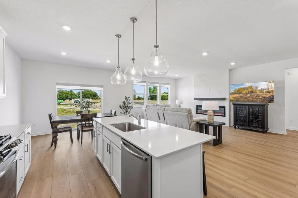 7594 Swan Street Lino Lakes, MN 55038