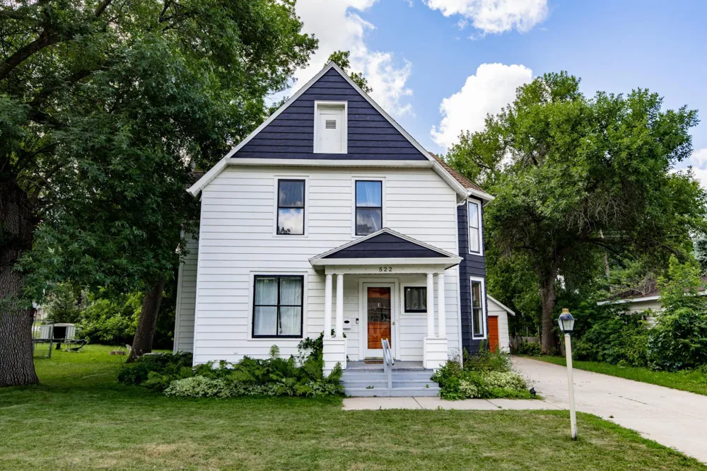 522 E Adolphus Avenue Fergus Falls, MN 56537