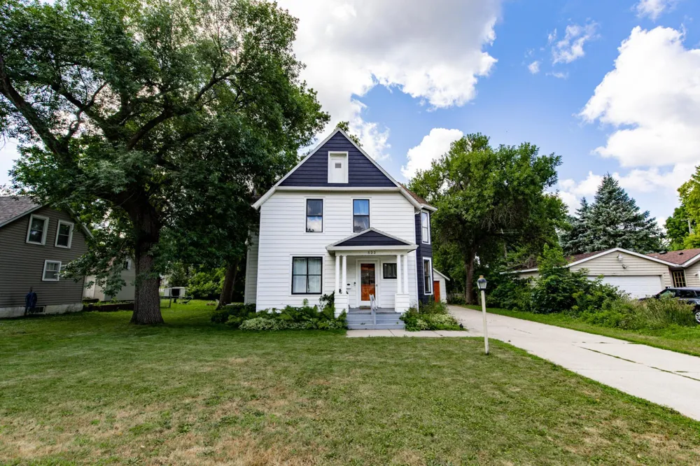 522 E Adolphus Avenue Fergus Falls, MN 56537