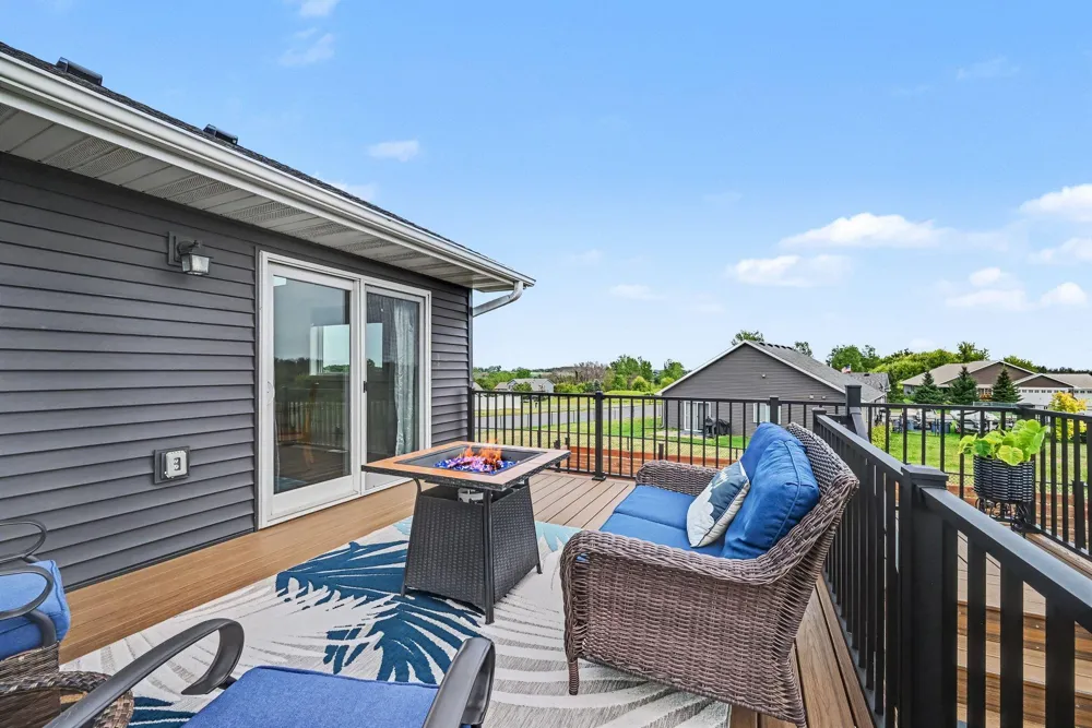 413 Highland Drive Ellsworth, WI 54011