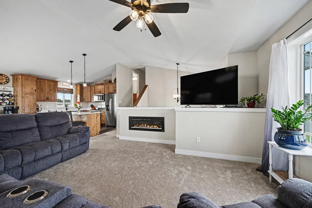 413 Highland Drive Ellsworth, WI 54011
