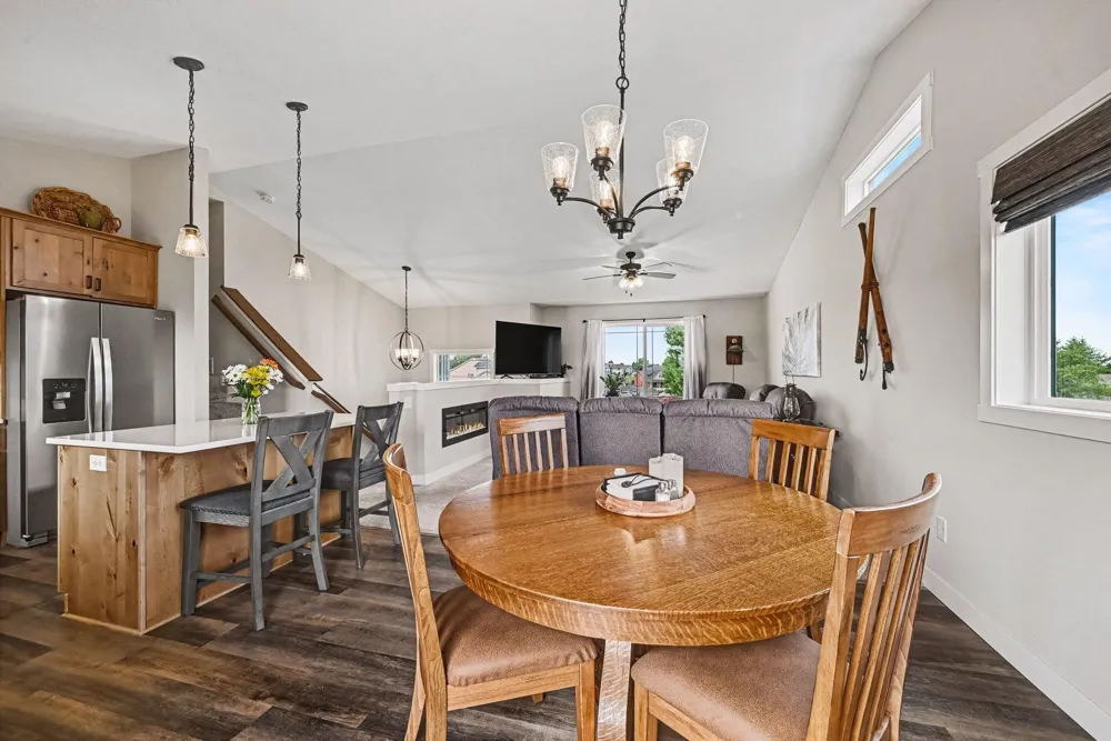 413 Highland Drive Ellsworth, WI 54011
