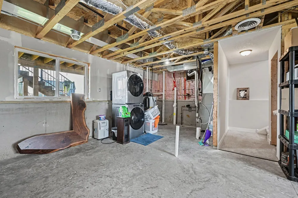 413 Highland Drive Ellsworth, WI 54011
