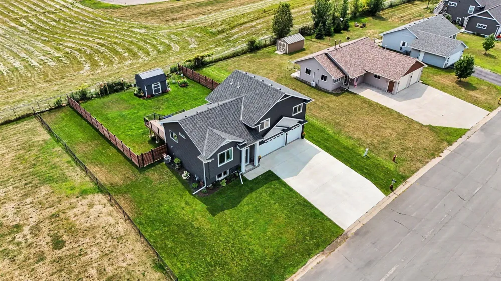 413 Highland Drive Ellsworth, WI 54011