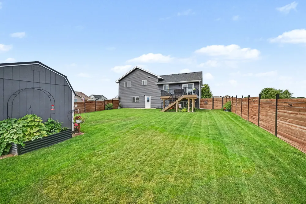 413 Highland Drive Ellsworth, WI 54011