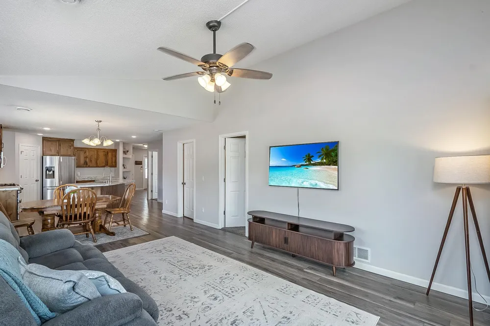 818 Holton Avenue Brainerd, MN 56401