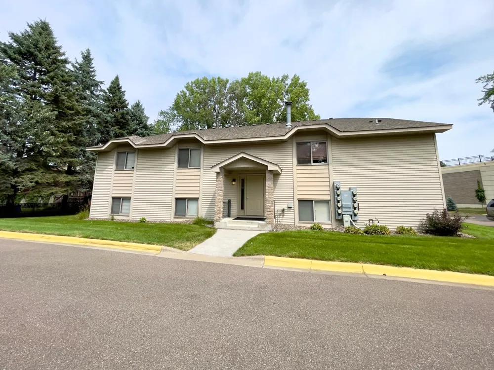 2000 108th Lane NW #203 Coon Rapids, MN 55433