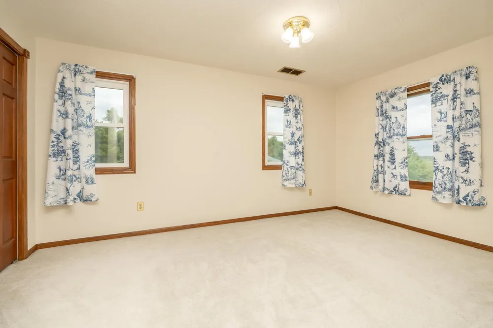 27326 Church Avenue New Prague, MN 56071