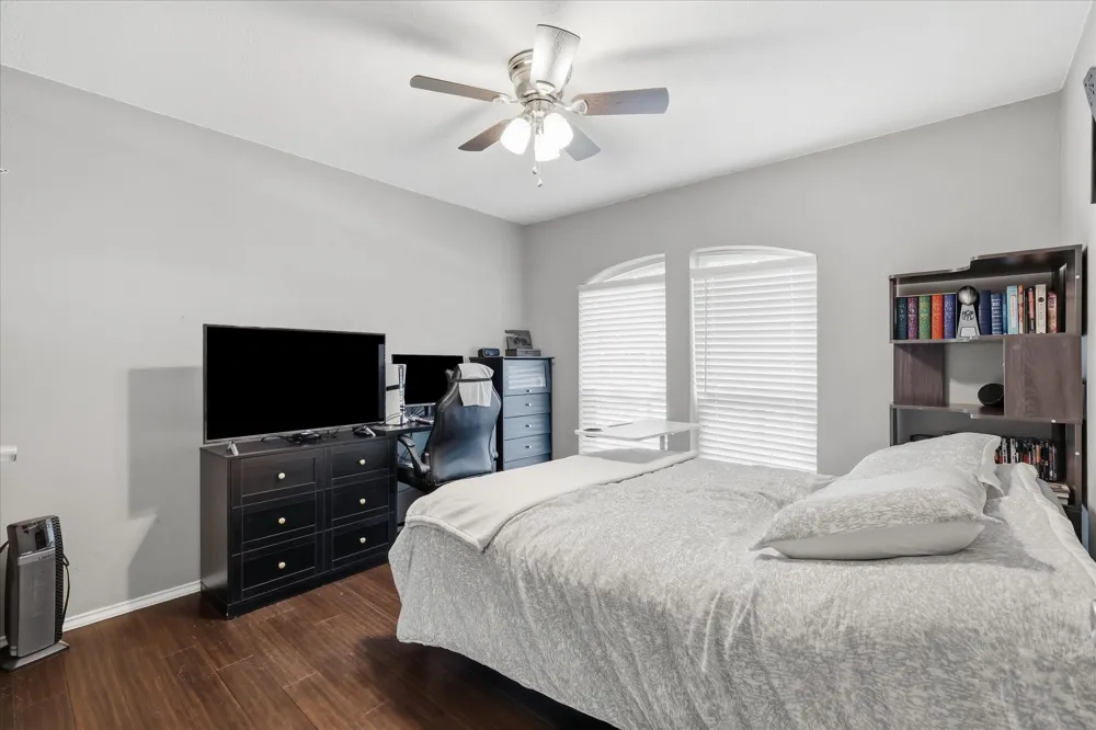 629 Park Lane Highland Village, TX 75077
