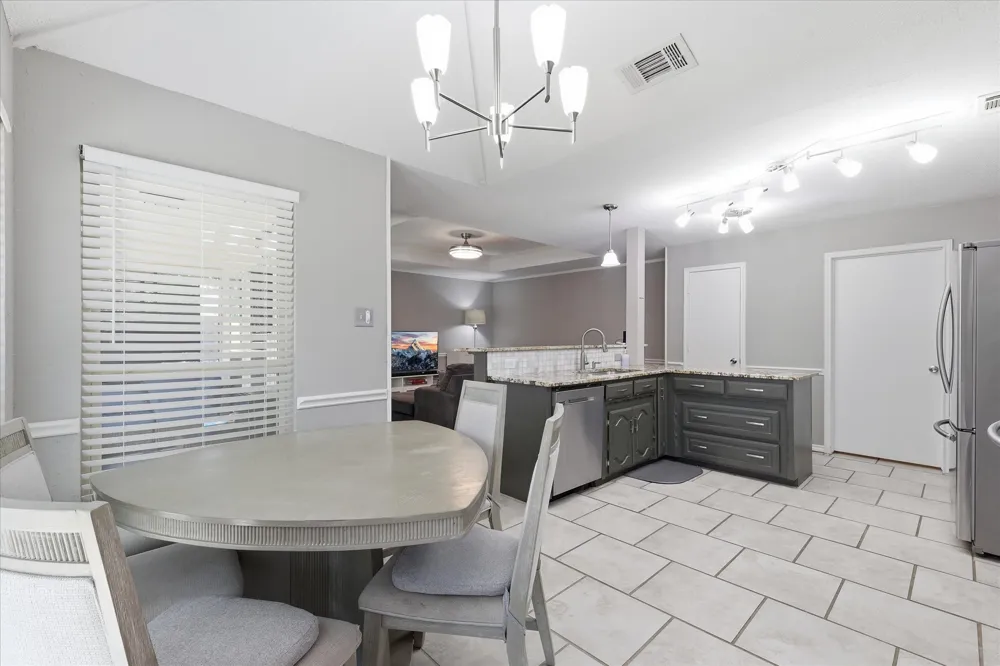 629 Park Lane Highland Village, TX 75077