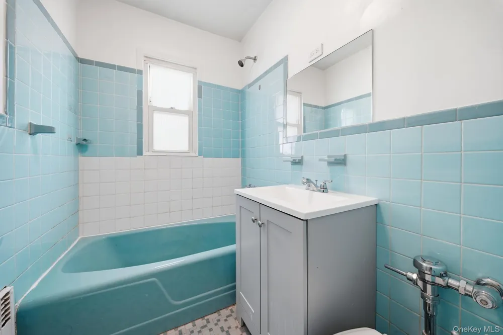 5332 187th Street Fresh Meadows, NY 11365