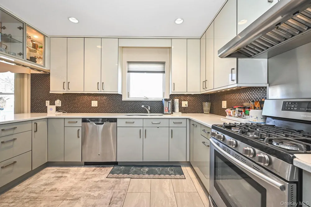 163-29 16th Avenue Whitestone, NY 11357