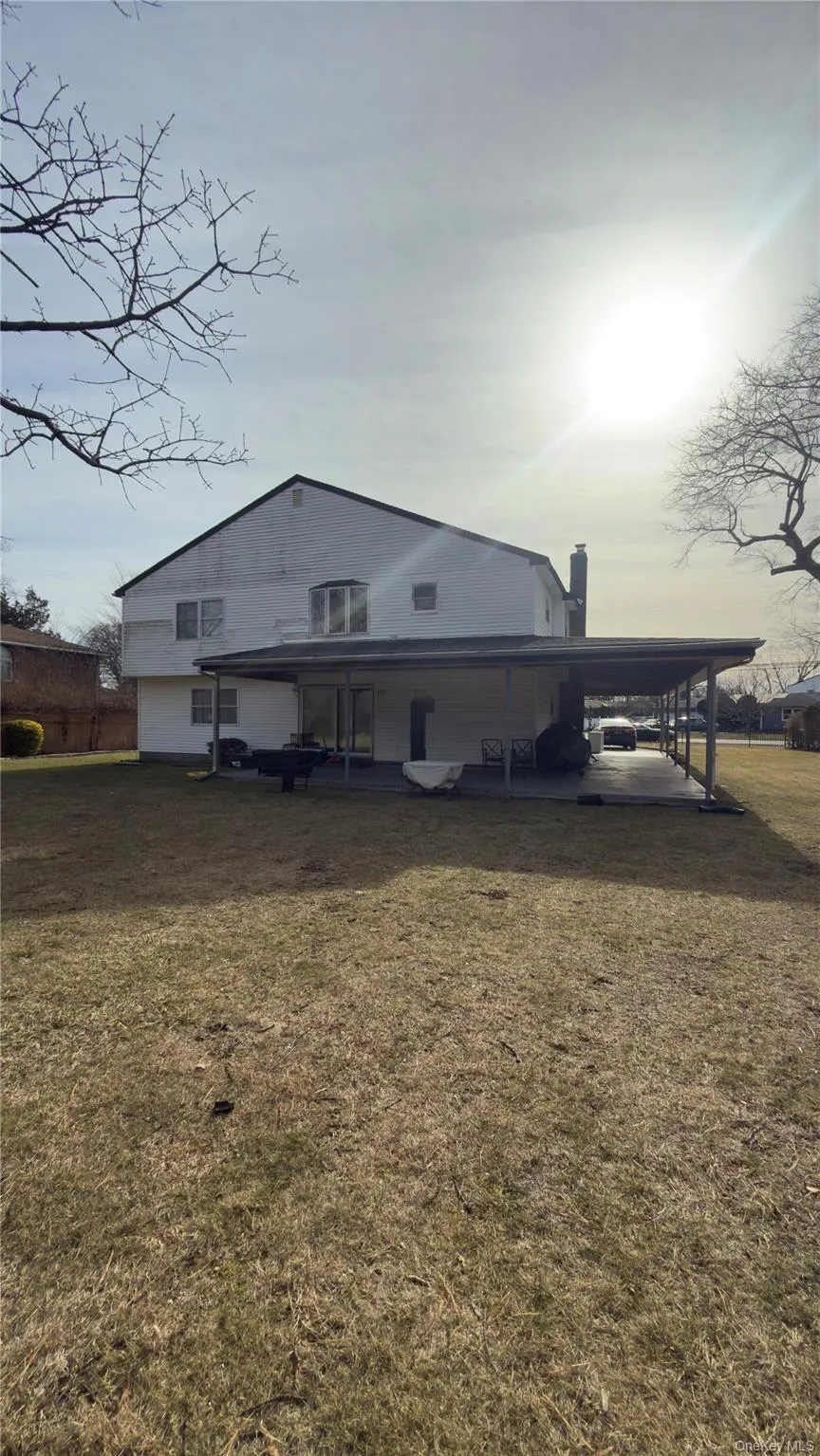 55 Parkway Avenue Amityville, NY 11701