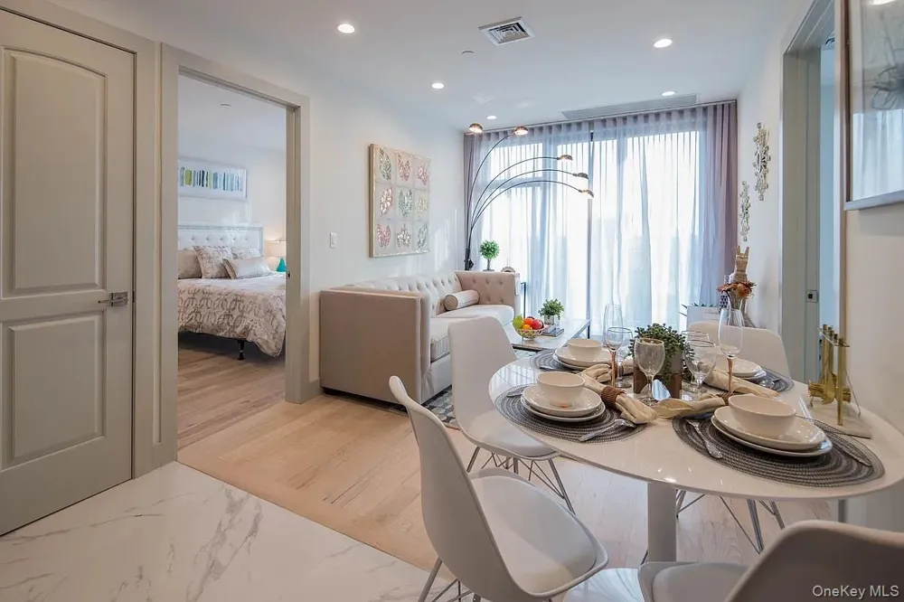 14126 Northern Boulevard #4D Flushing, NY 11354
