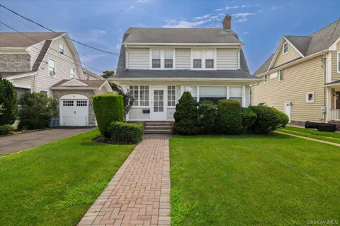 66 Reid Avenue