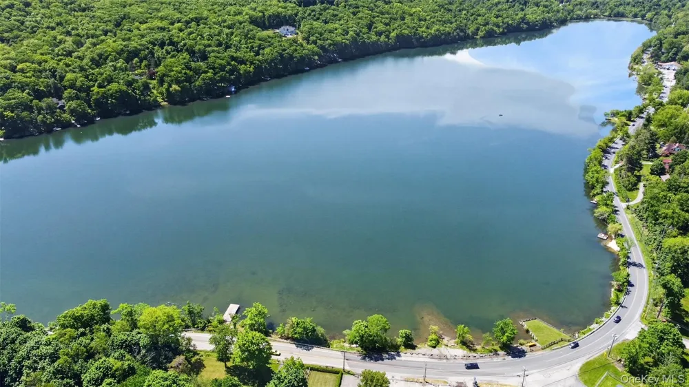 60 W Jeanibo Road Monroe, NY 10950