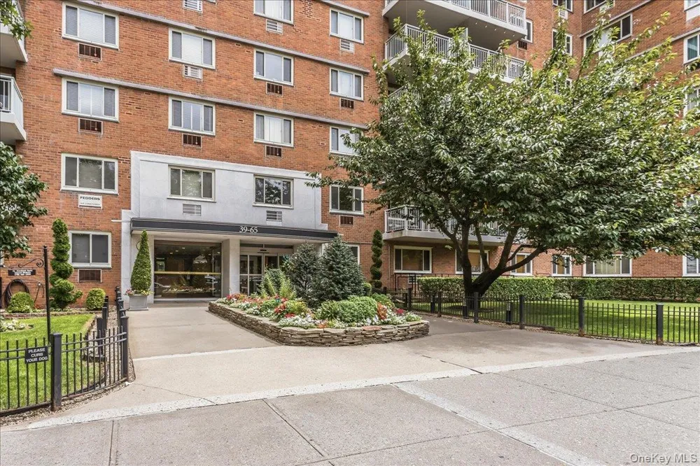 3965 52nd St #Apt 8k Woodside, NY 11377
