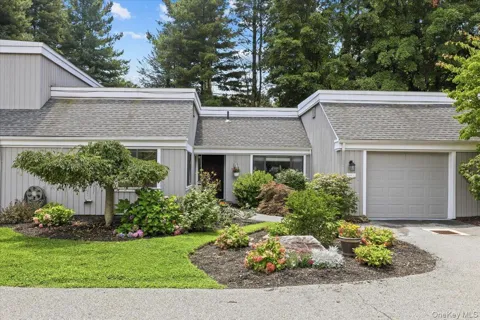 159 Heritage Hills #B