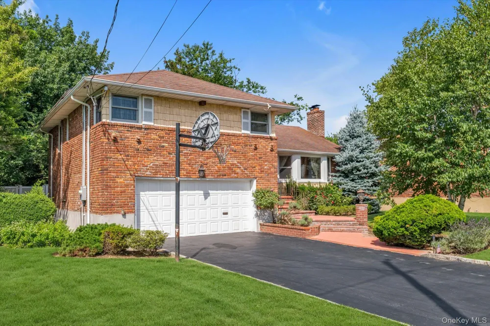 902 Preston Road East Meadow, NY 11554