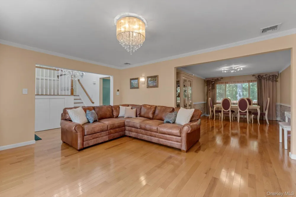 902 Preston Road East Meadow, NY 11554