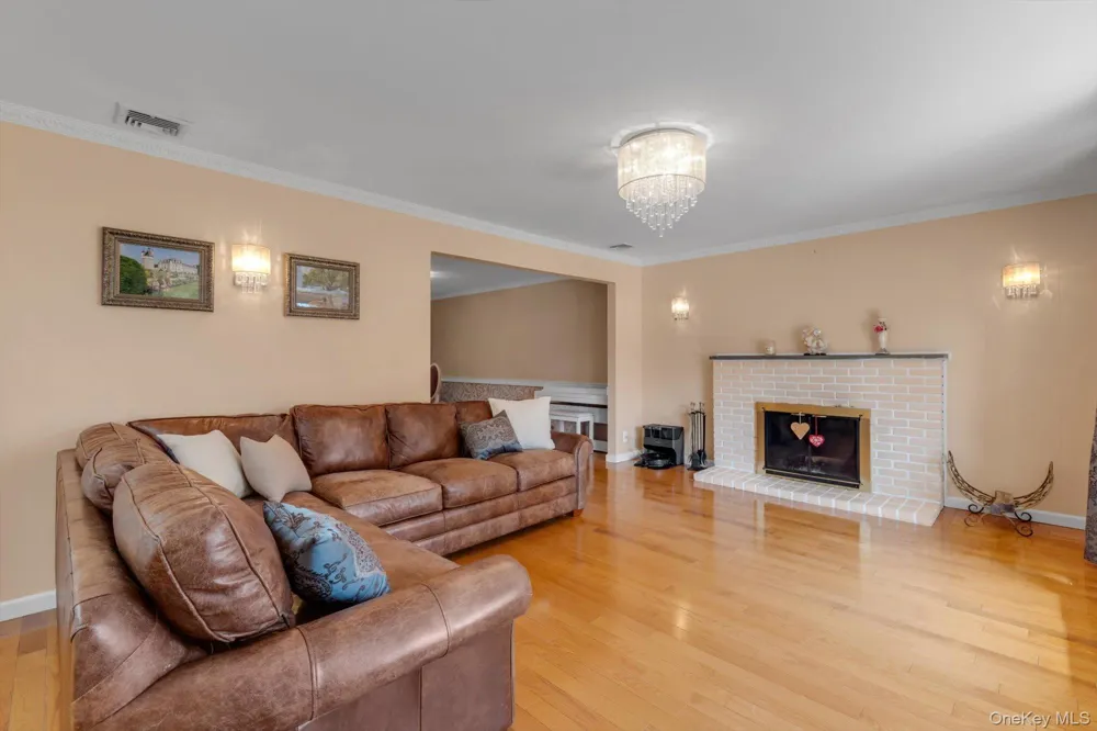 902 Preston Road East Meadow, NY 11554