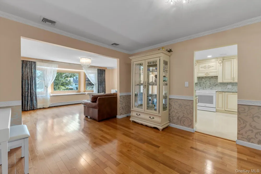 902 Preston Road East Meadow, NY 11554