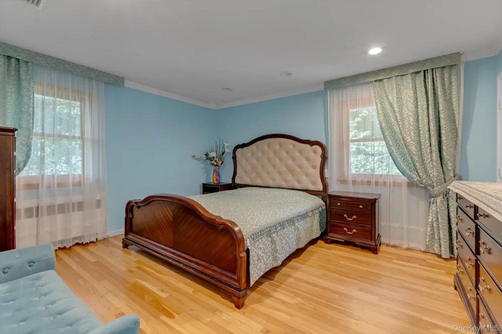 902 Preston Road East Meadow, NY 11554