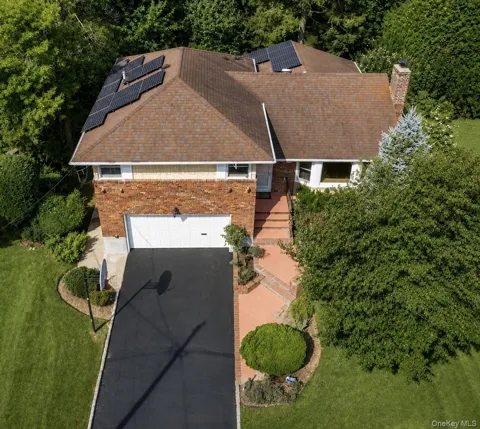 902 Preston Road