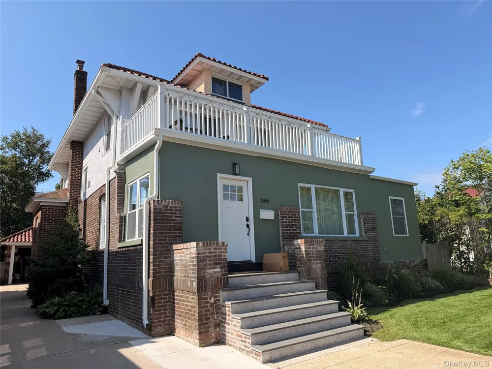 646 W Beech Street #Lower Long Beach, NY 11561