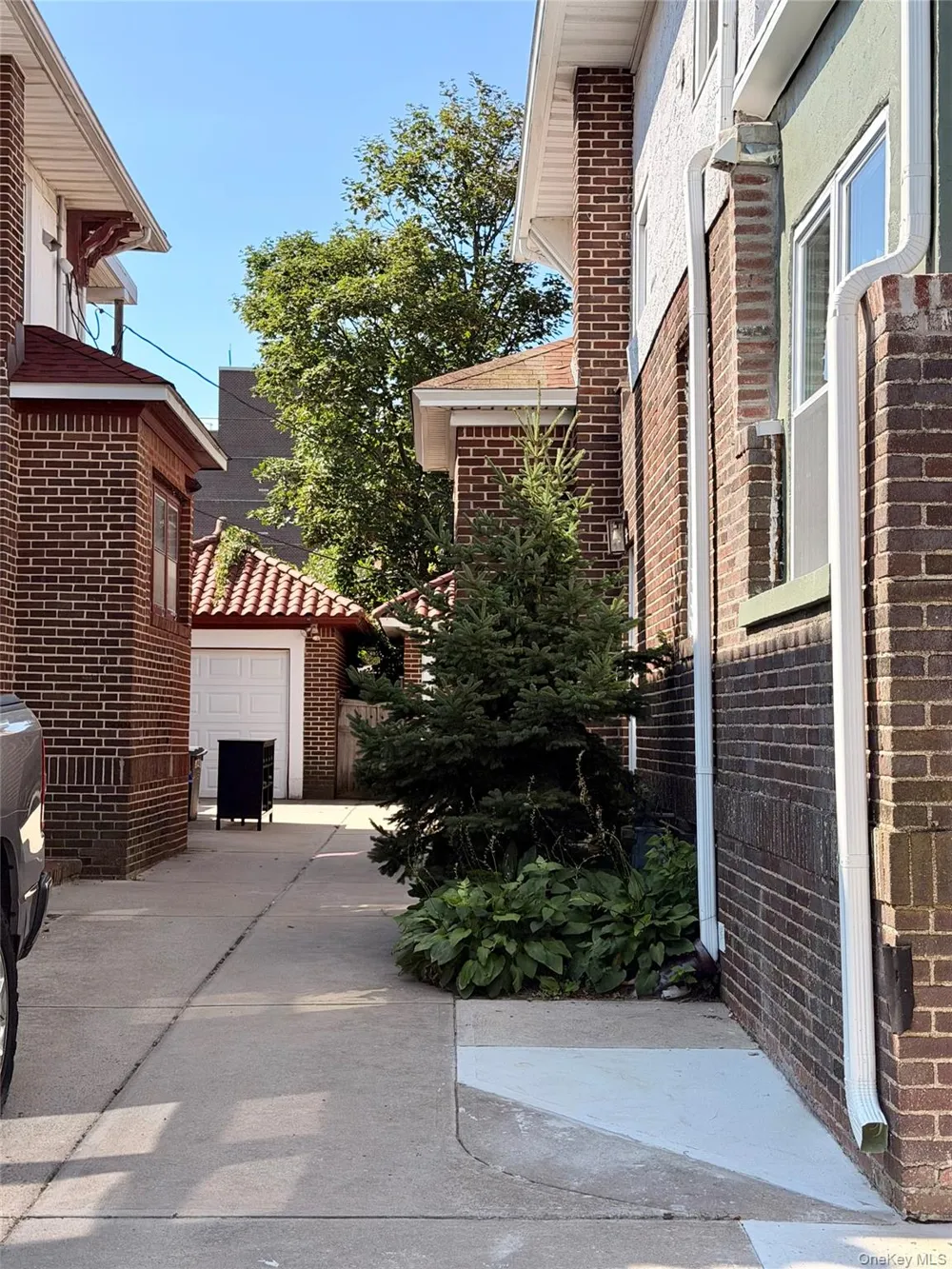 646 W Beech Street #Lower Long Beach, NY 11561