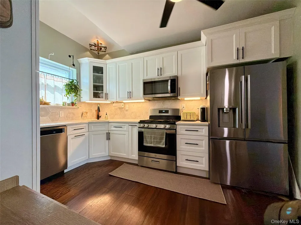 646 W Beech Street #Lower Long Beach, NY 11561