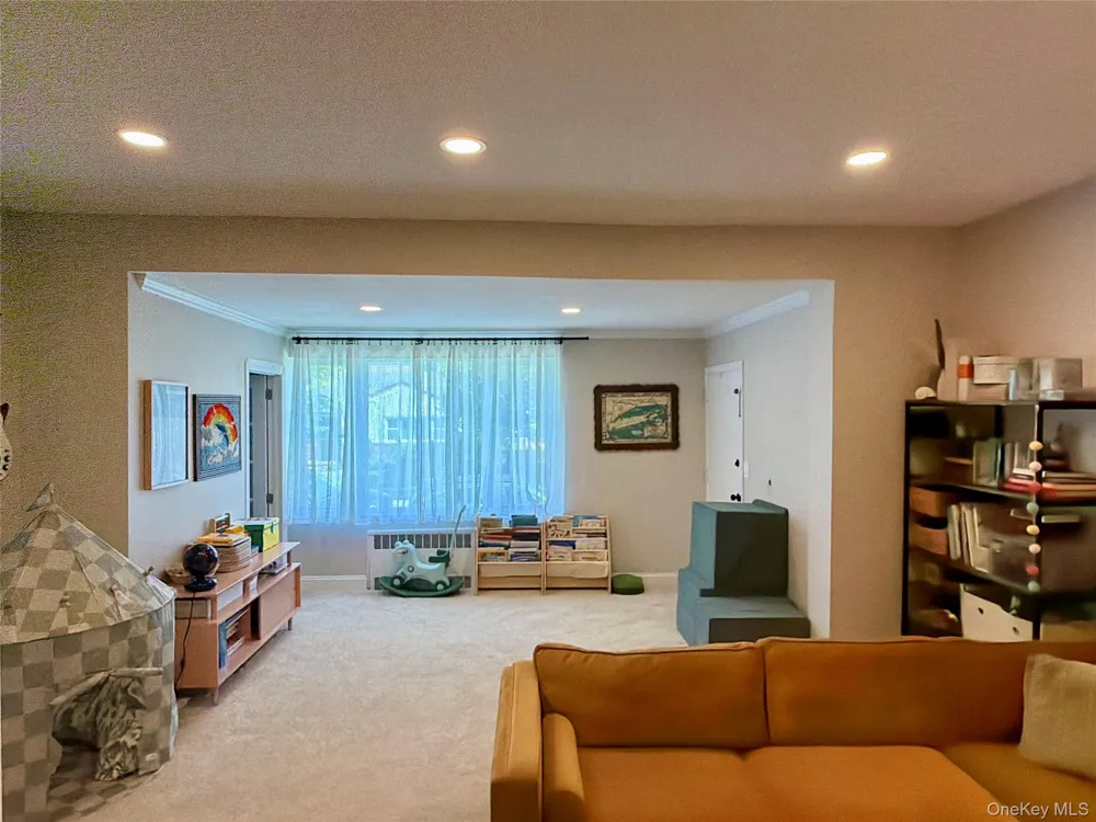 646 W Beech Street #Lower Long Beach, NY 11561
