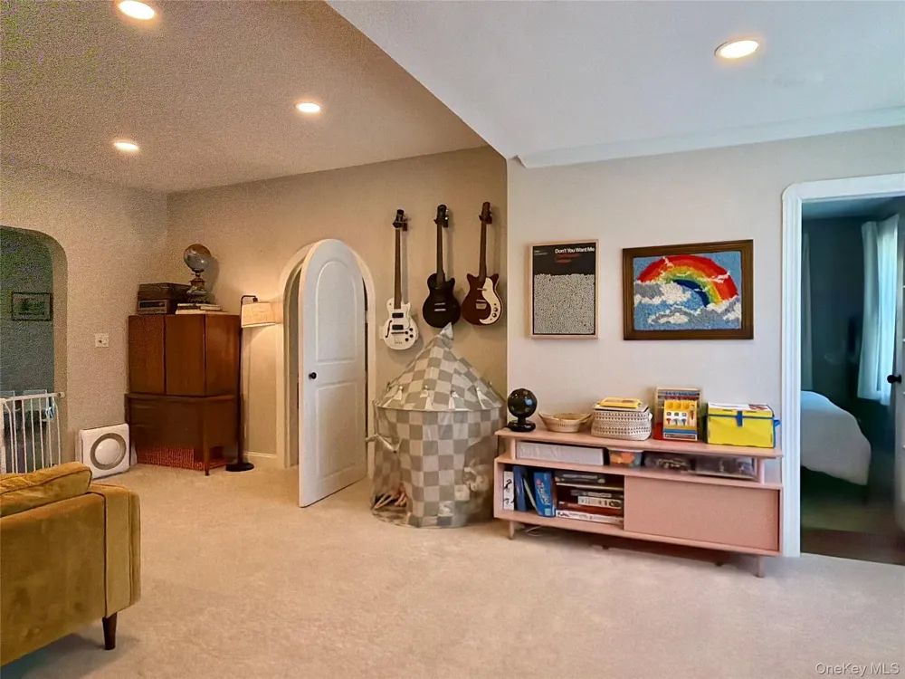 646 W Beech Street #Lower Long Beach, NY 11561