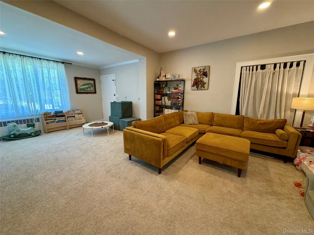 646 W Beech Street #Lower Long Beach, NY 11561